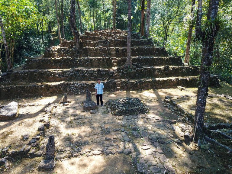 Petunjuk Pengetahuan Leluhur di Punden Berundak Cibedug