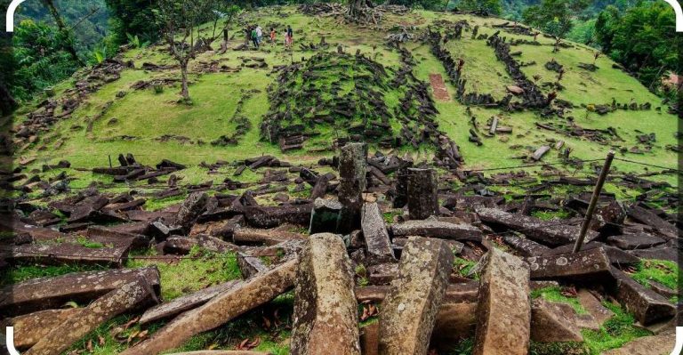 Misteri Gunung Padang dan Sejarah Megalitikum